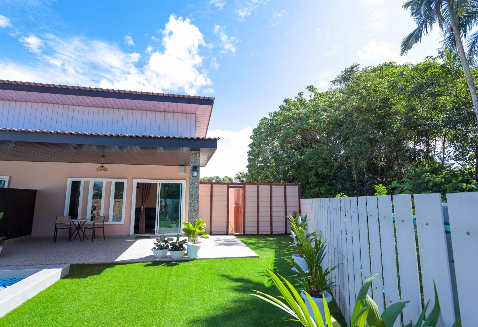 D' Village Cottage 2 - Private Pool Villa パンタイ・サナング エクステリア 写真