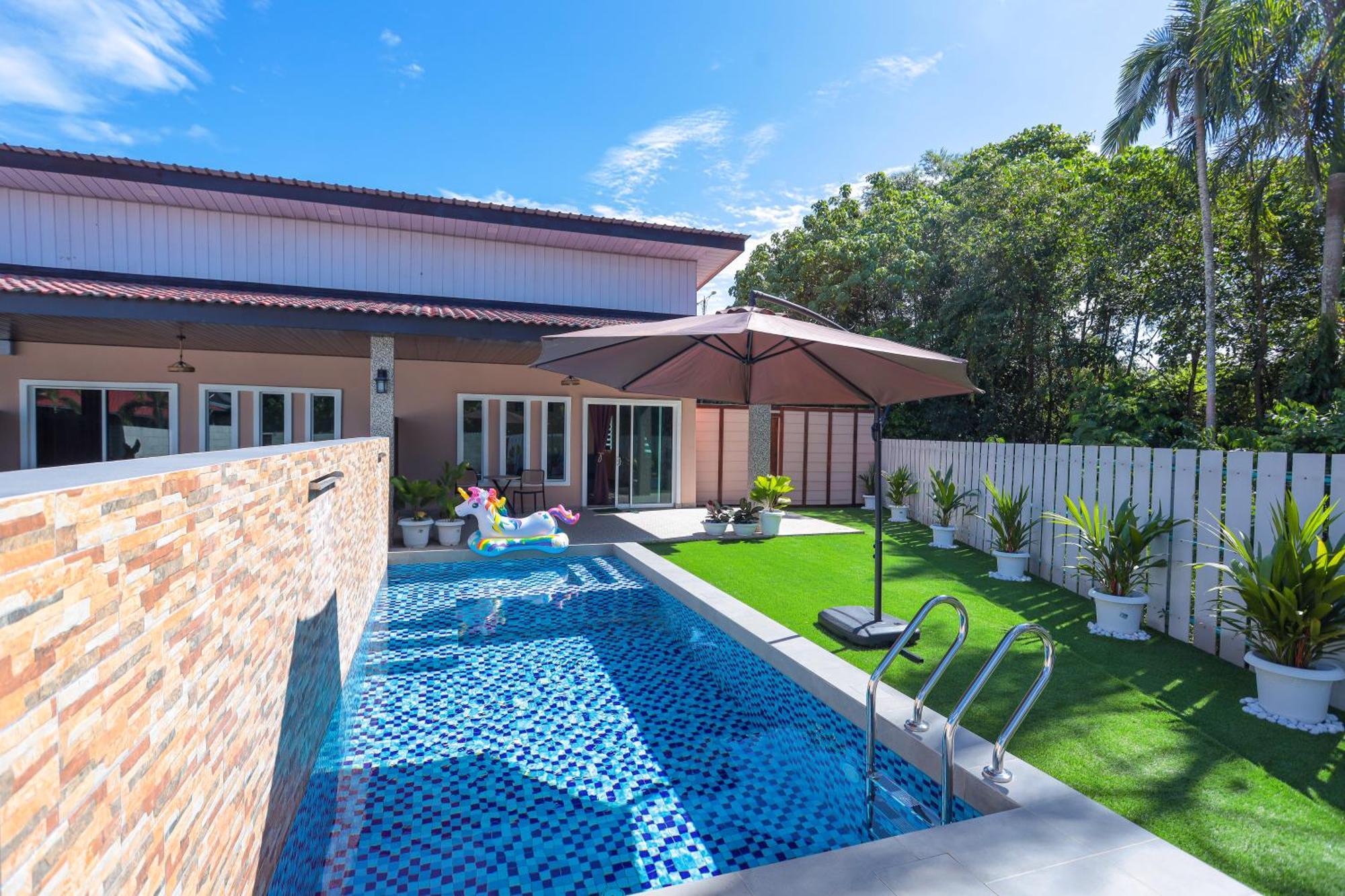 D' Village Cottage 2 - Private Pool Villa パンタイ・サナング エクステリア 写真